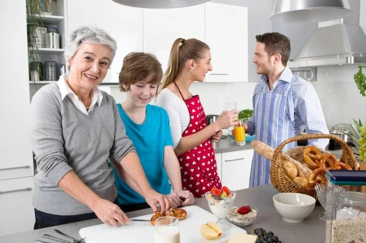 Family making dinner CanadianPharmacyMeds.com